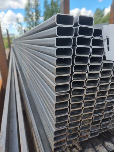 картинка Труба профильная 40х20х1,5 мм