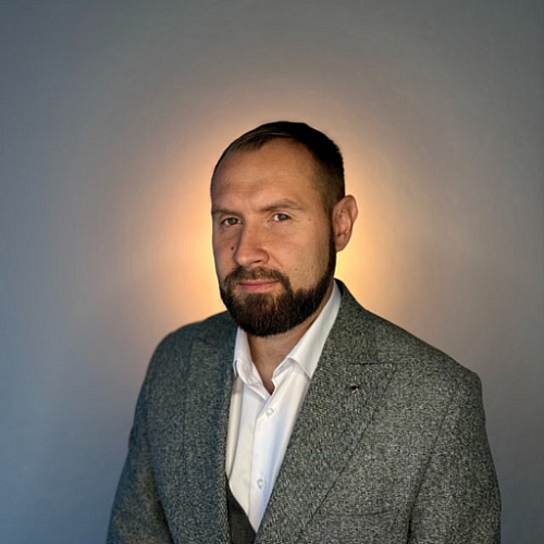 Виталий Бурханов