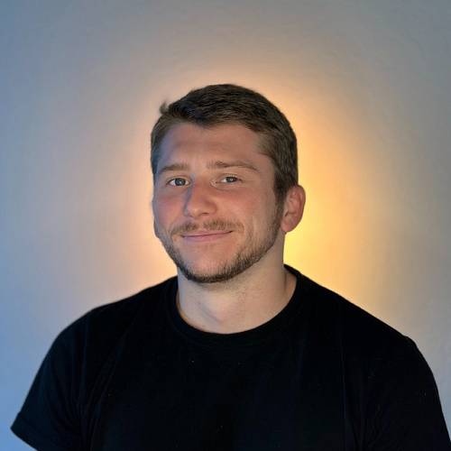 Антон Лебедев